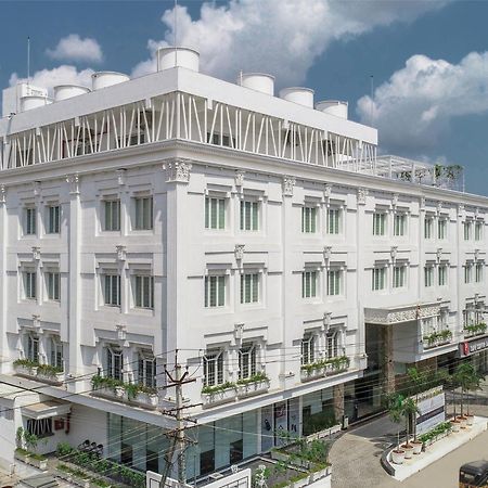 Hotel Annapurna De Royal Guntur Exterior photo