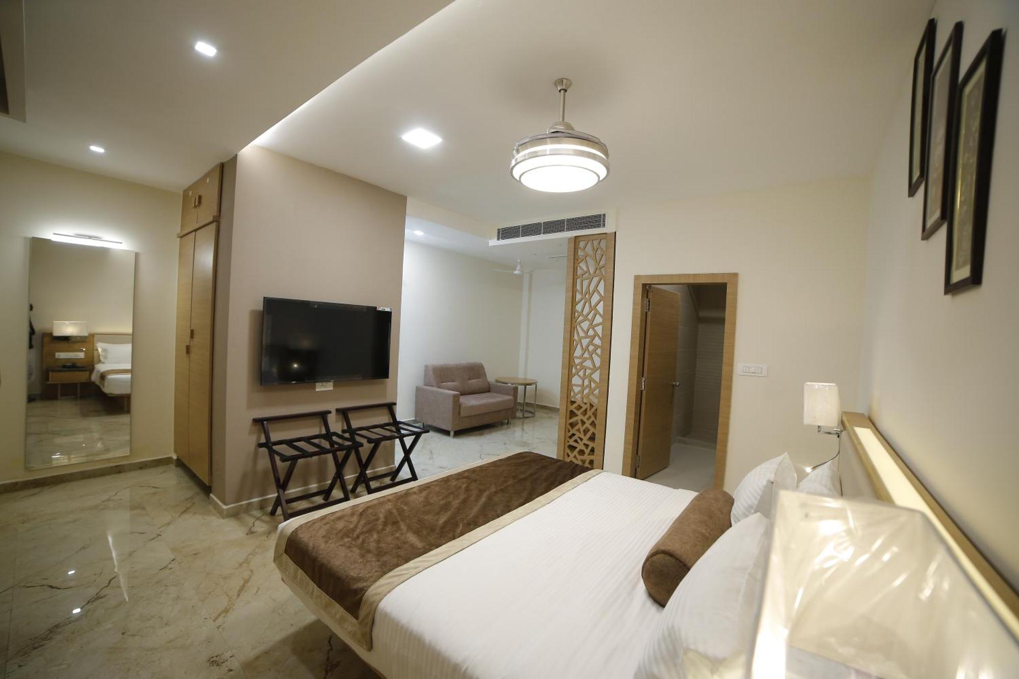 Hotel Annapurna De Royal Guntur Exterior photo