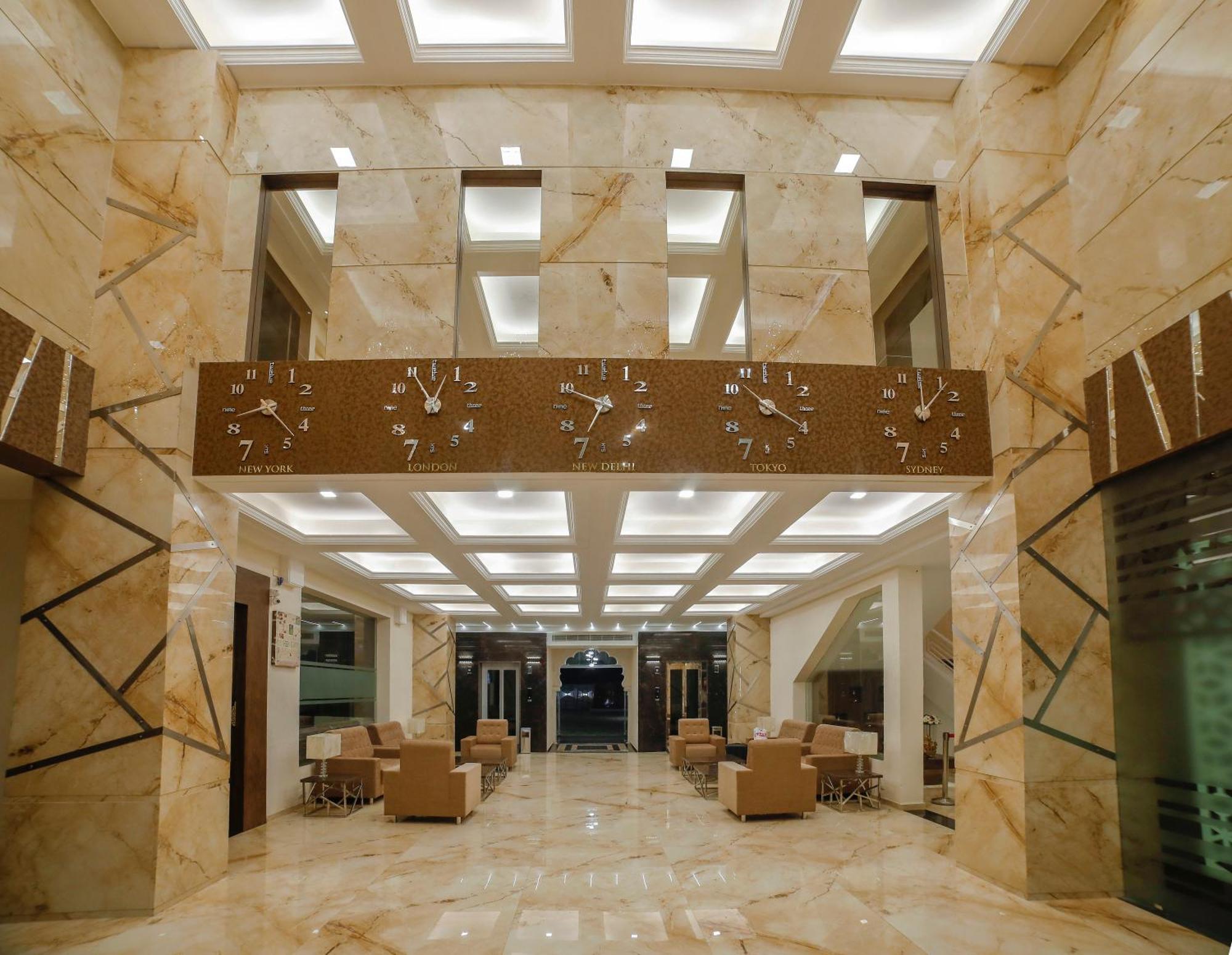 Hotel Annapurna De Royal Guntur Exterior photo