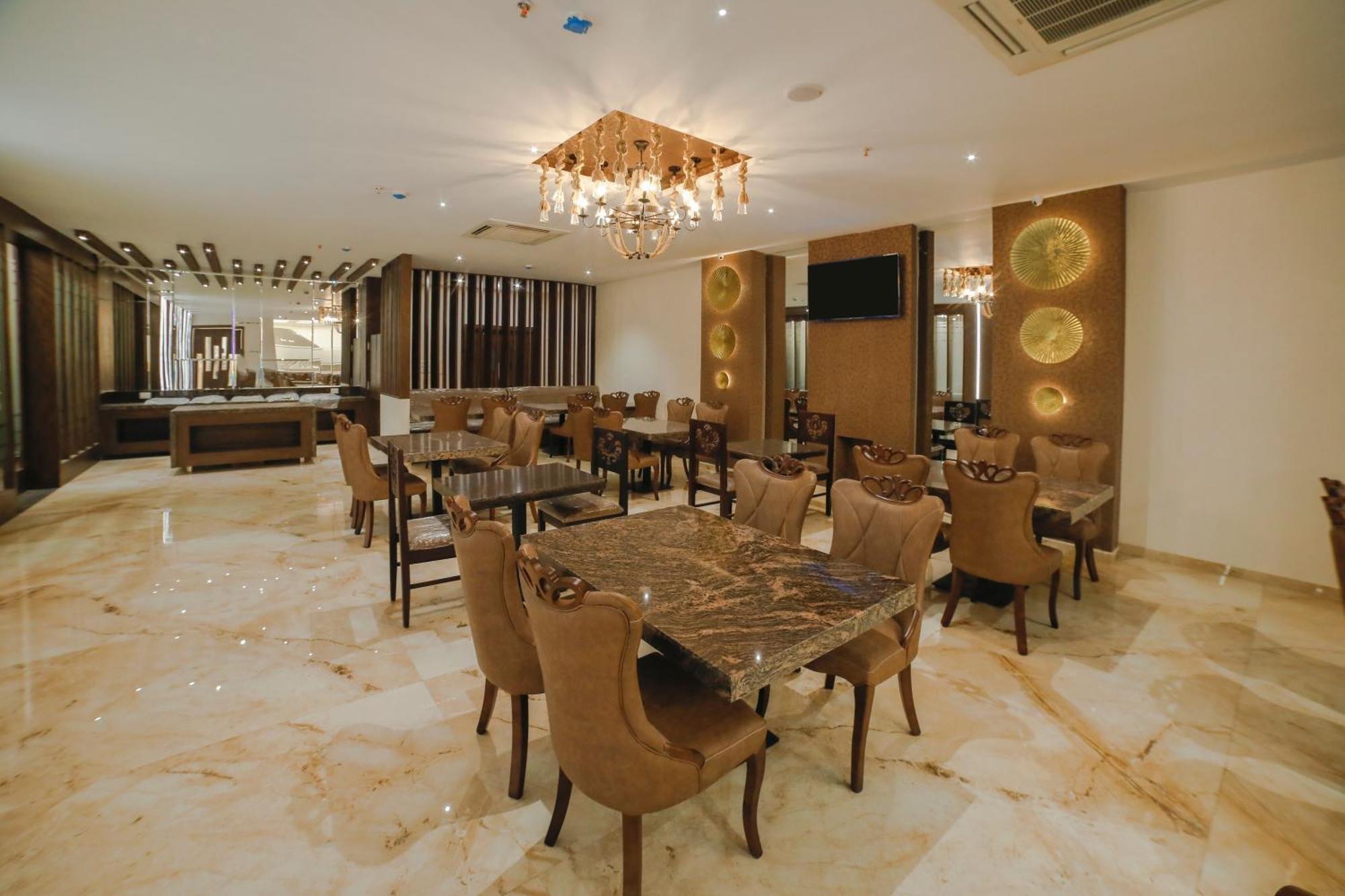 Hotel Annapurna De Royal Guntur Exterior photo